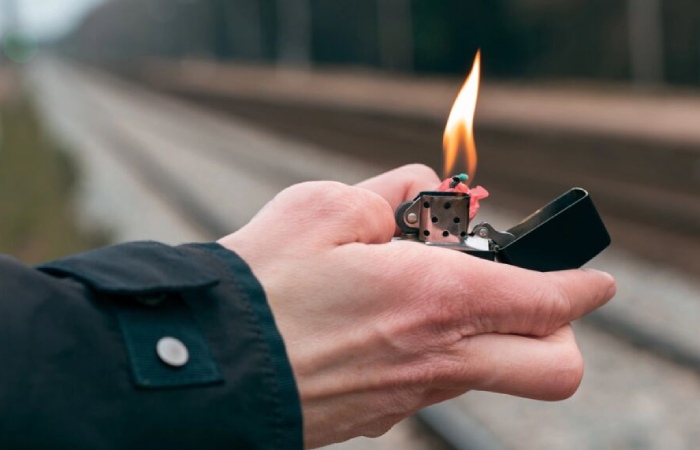how old do you have to be to buy lighters