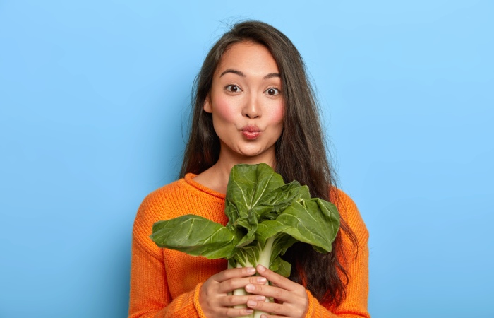 leafy greens for clear and healthy skin